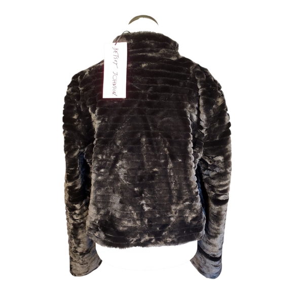 NWT Betsey Johnson Black Lux Faux Fur Ribbed Cropped Jacket, Size XL - Picture 3 of 8